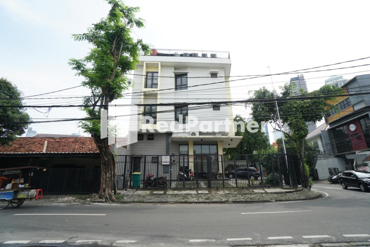 ホテル Toba Mansion Syariah Near Benhil Redpartner ジャカルタ エクステリア 写真
