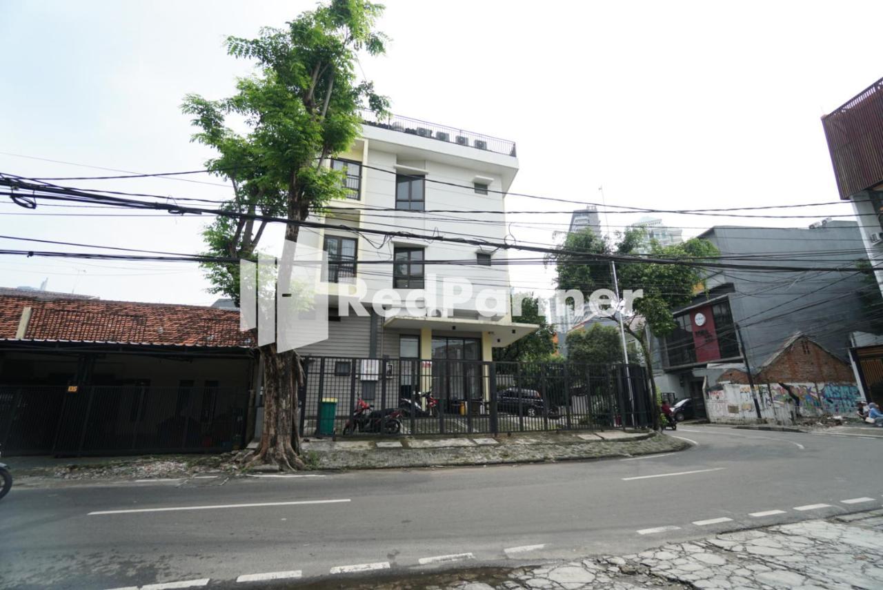 ホテル Toba Mansion Syariah Near Benhil Redpartner ジャカルタ エクステリア 写真
