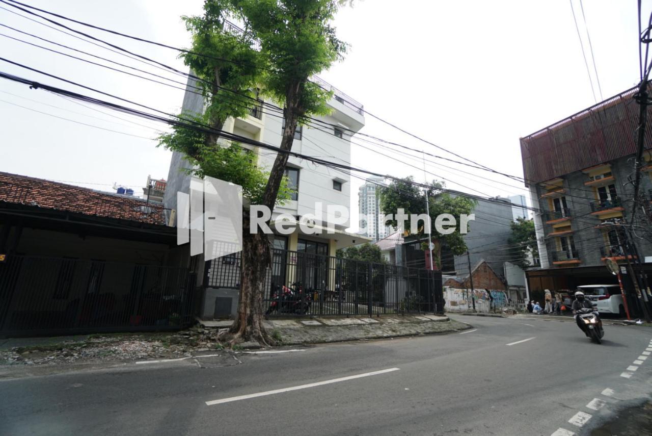 ホテル Toba Mansion Syariah Near Benhil Redpartner ジャカルタ エクステリア 写真